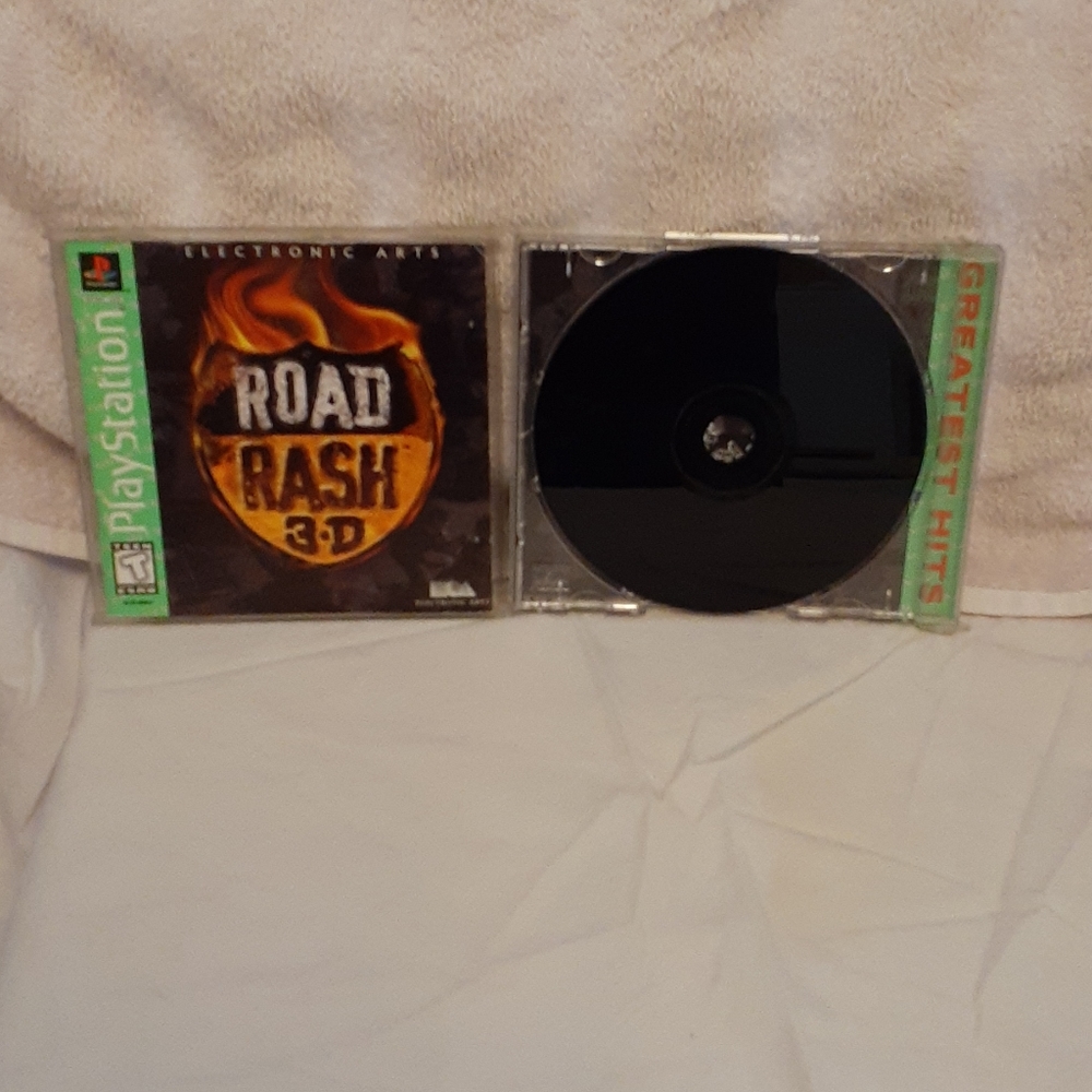 Ps1 road rash game - Picture 2 of 2